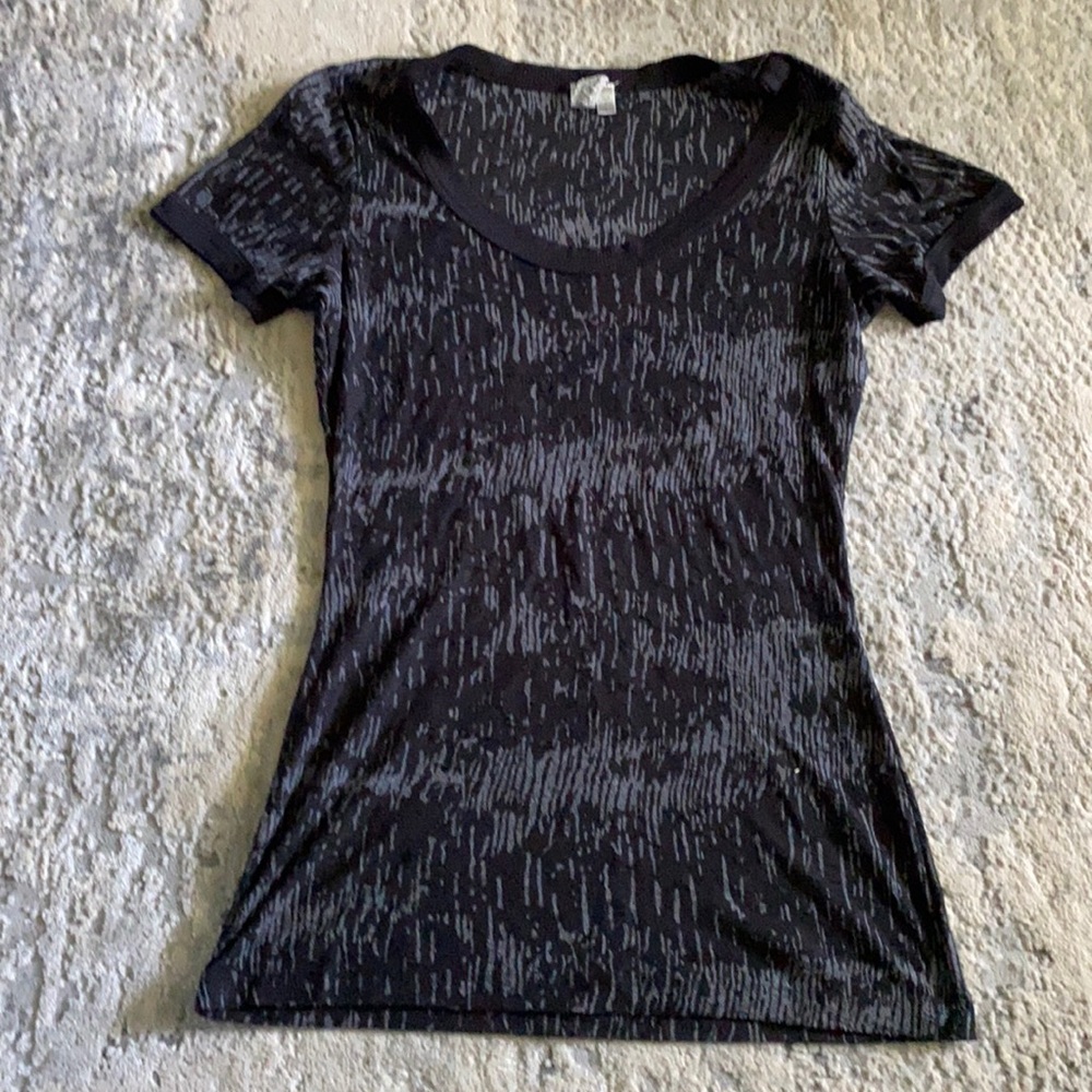 BKE Black with gray tee. Small